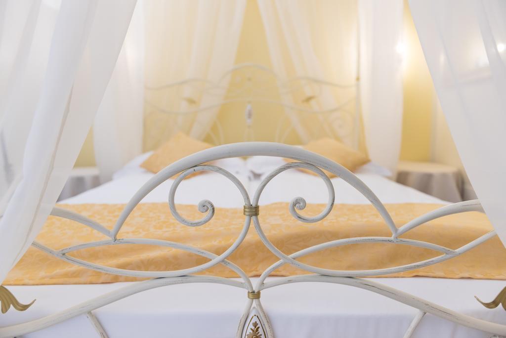 Locanda Fassa Brenzone sul Garda Eksteriør billede